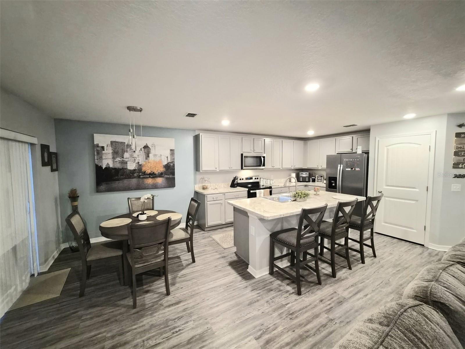 Image 2 of 14 For 214 Linda Lane