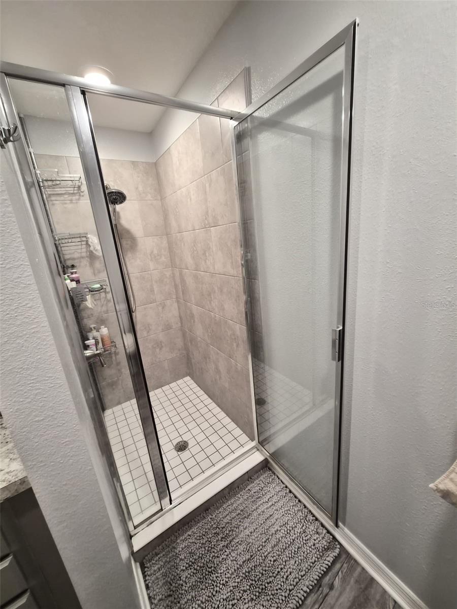 Image 7 of 14 For 214 Linda Lane