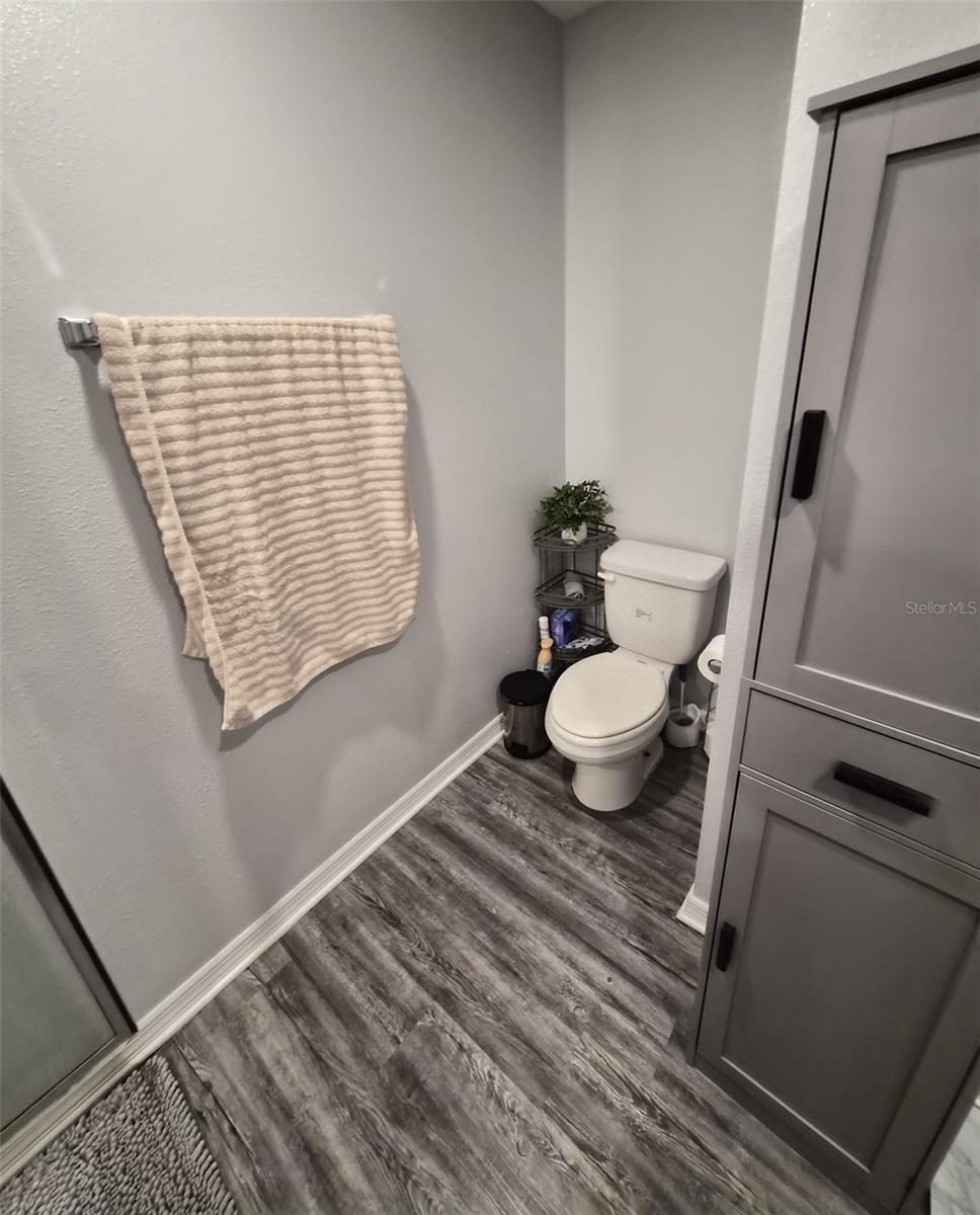 Image 8 of 14 For 214 Linda Lane