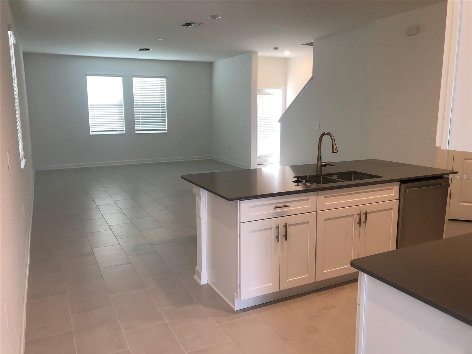 Image 4 of 15 For 3031 Addison Boulevard