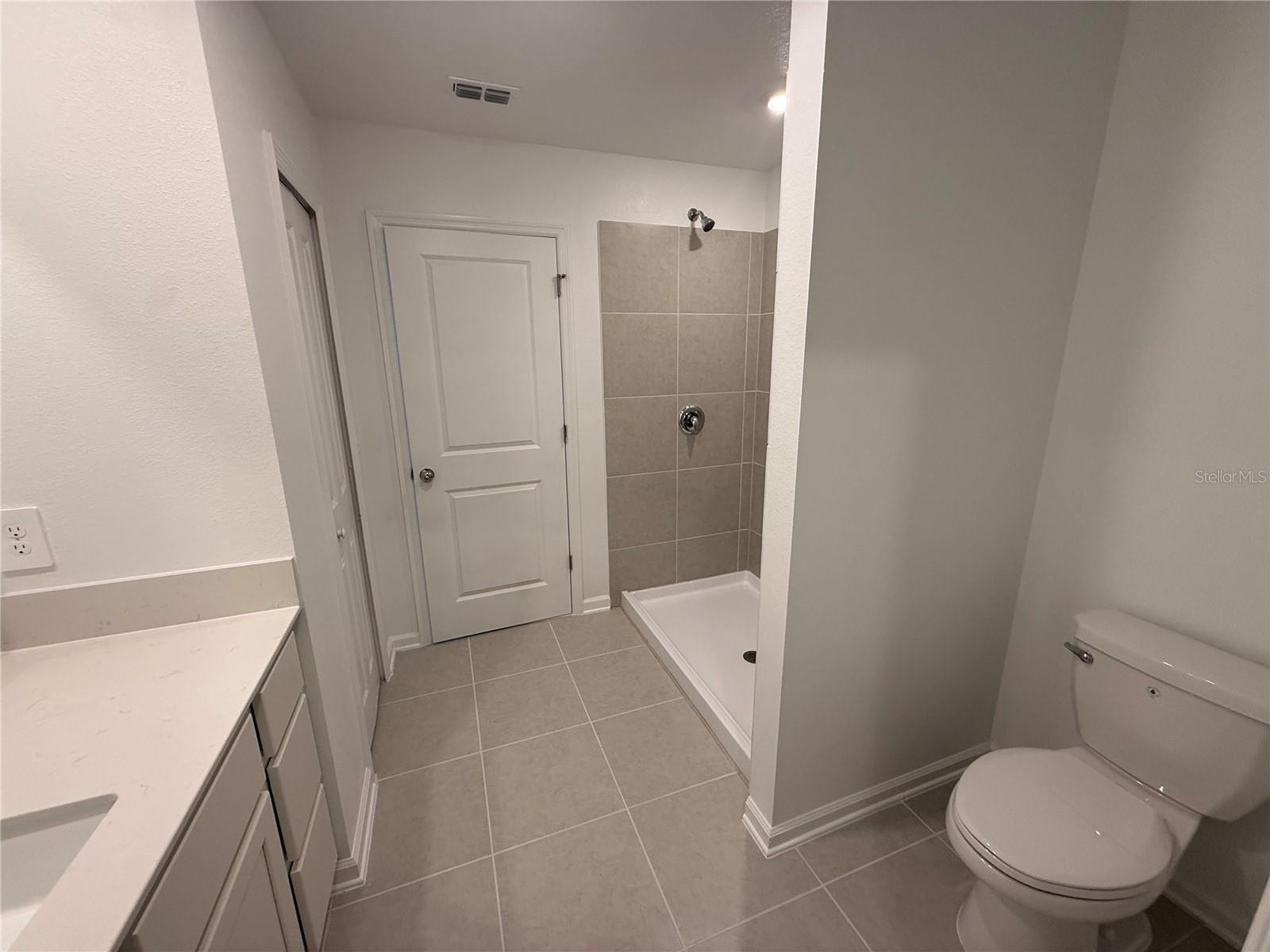 Image 18 of 24 For 4378 River Beacon Boulevard
