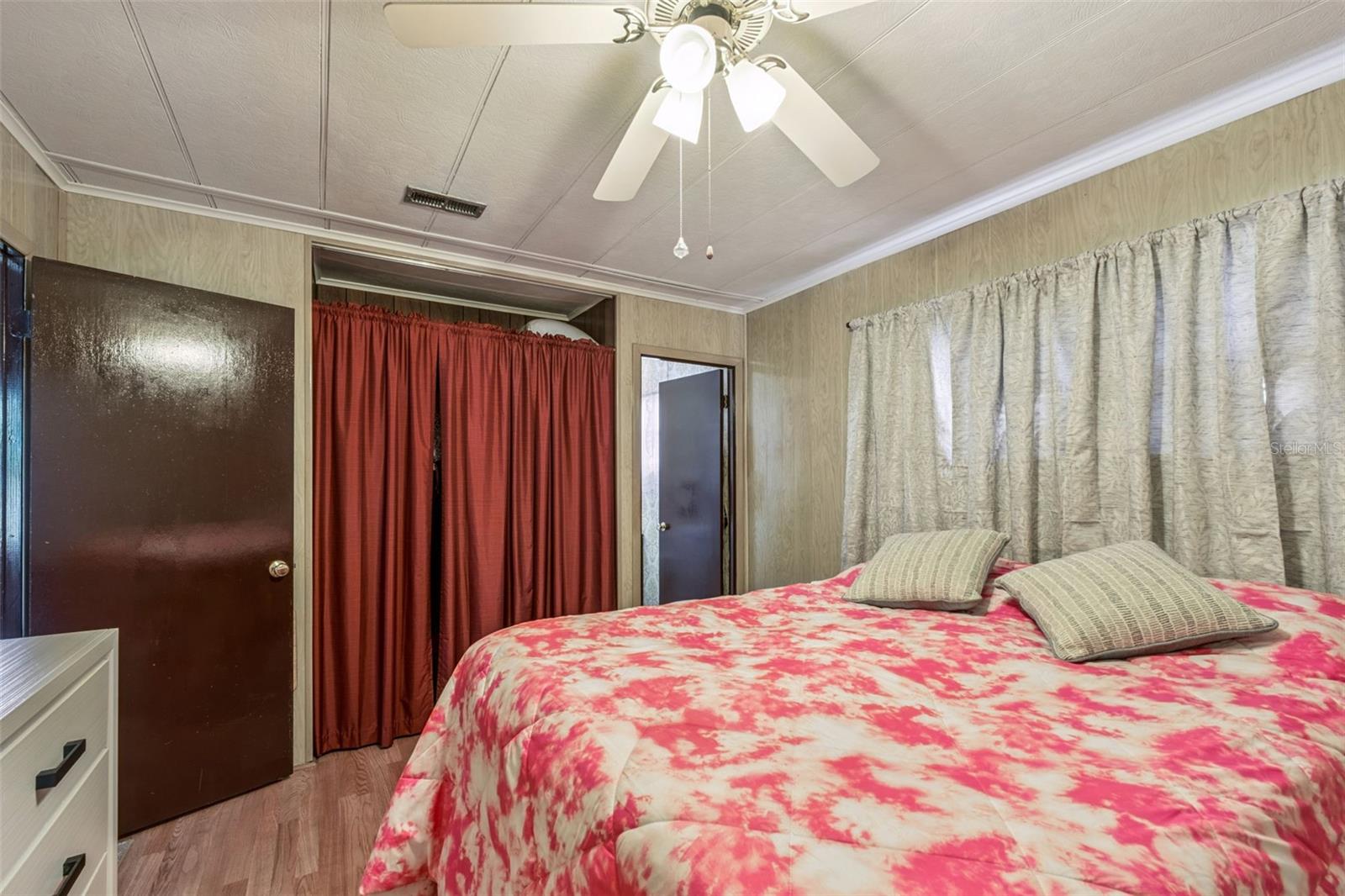 Image 19 of 27 For 217 Colony Drive