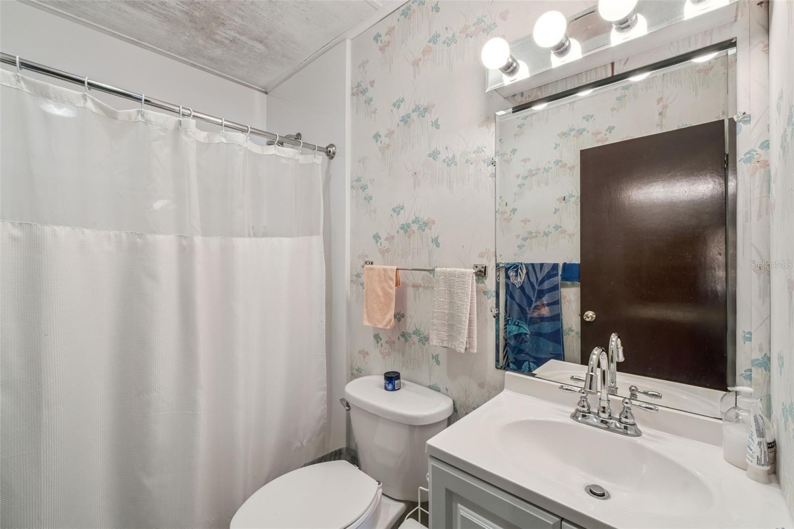 Image 25 of 27 For 217 Colony Drive