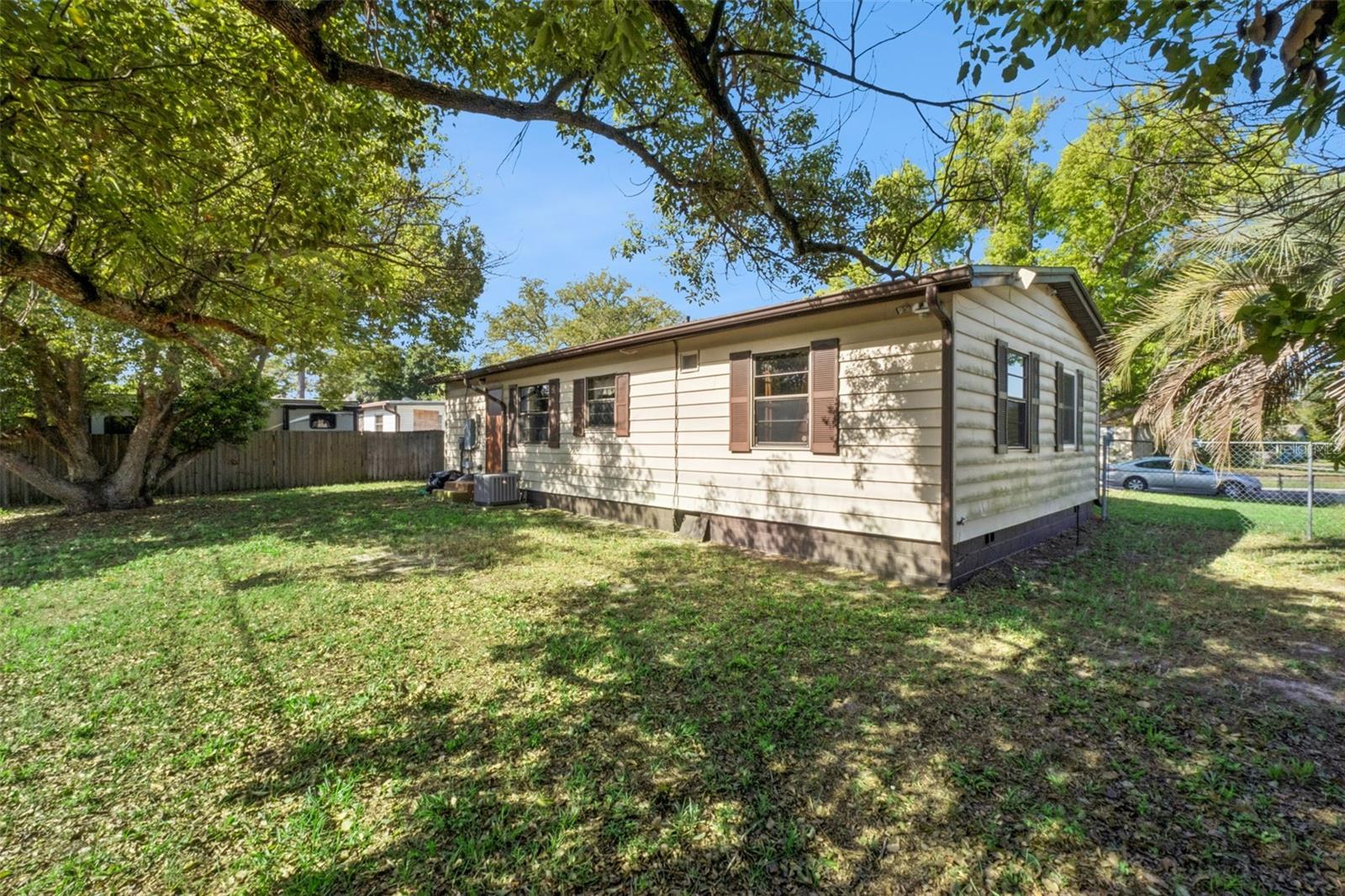 Image 7 of 27 For 217 Colony Drive