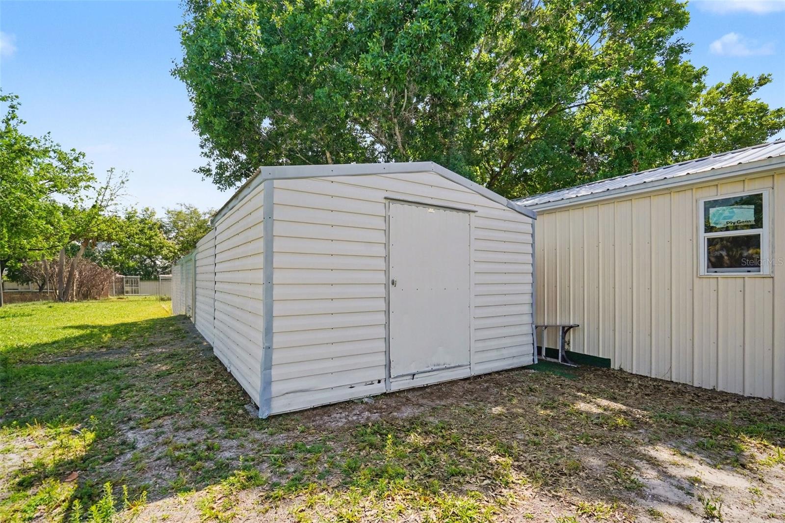 Image 27 of 27 For 909 Kanawha Street