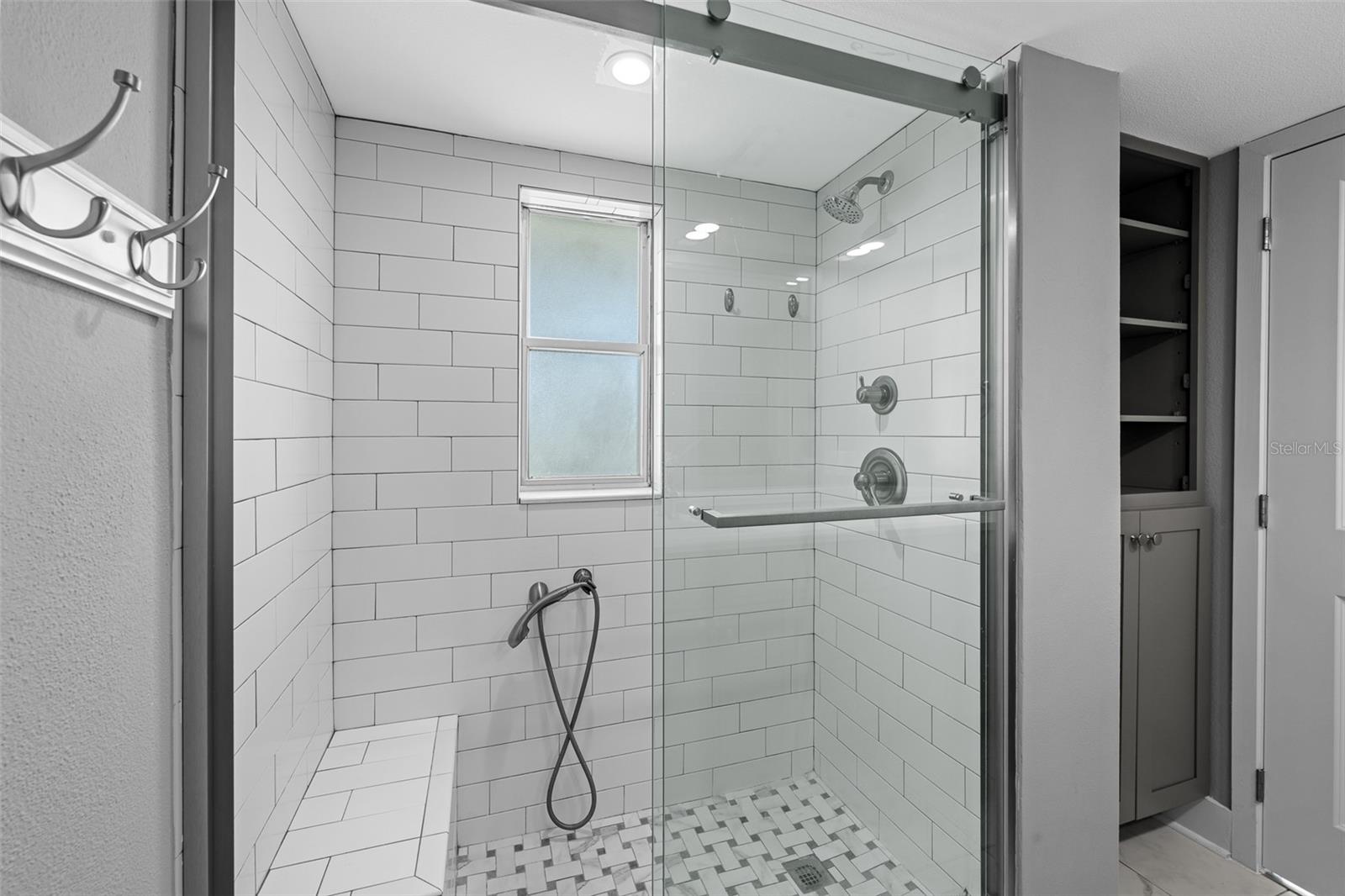 Image 29 of 61 For 4775 Cove Circle 103