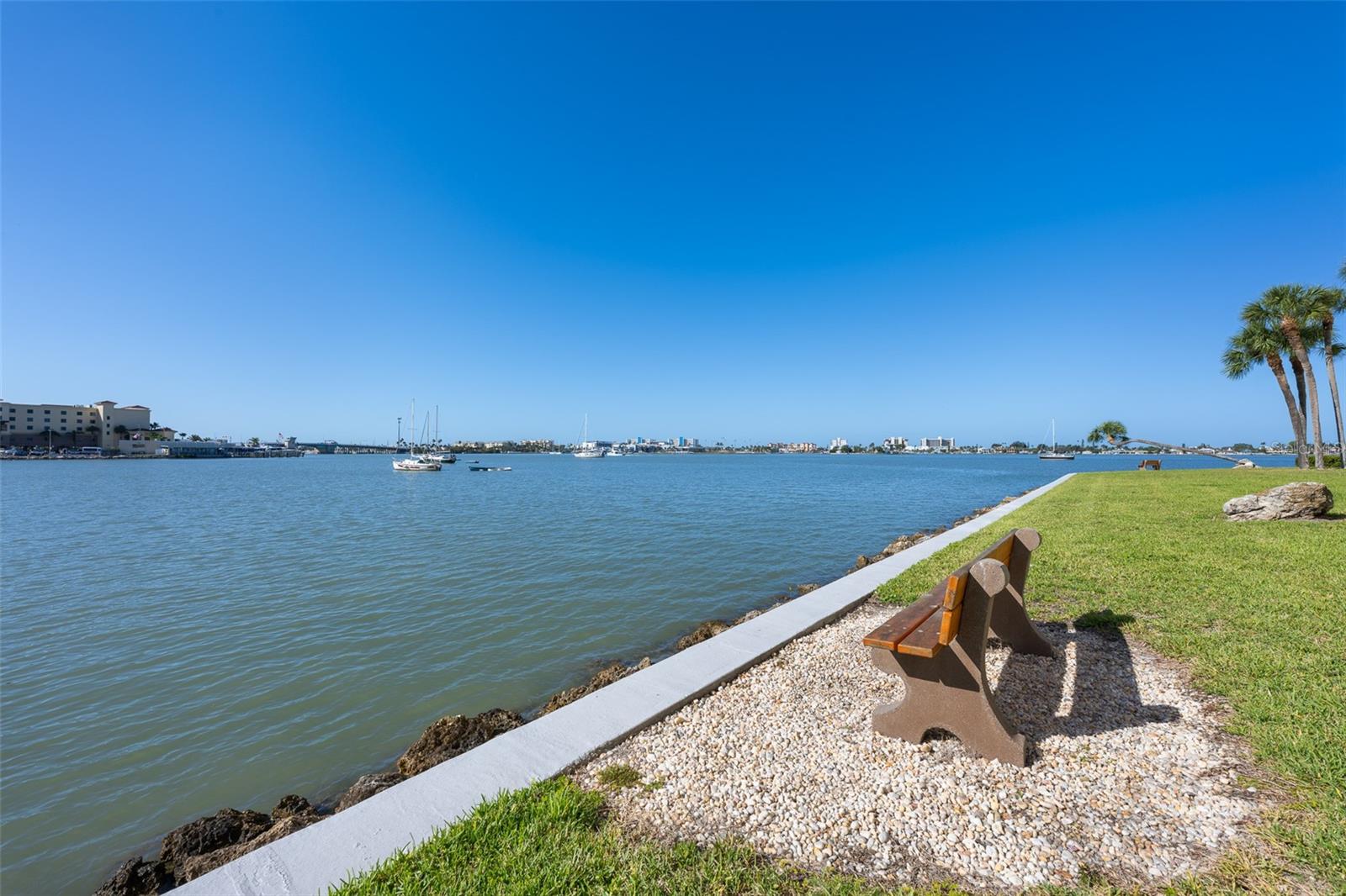 Image 34 of 61 For 4775 Cove Circle 103