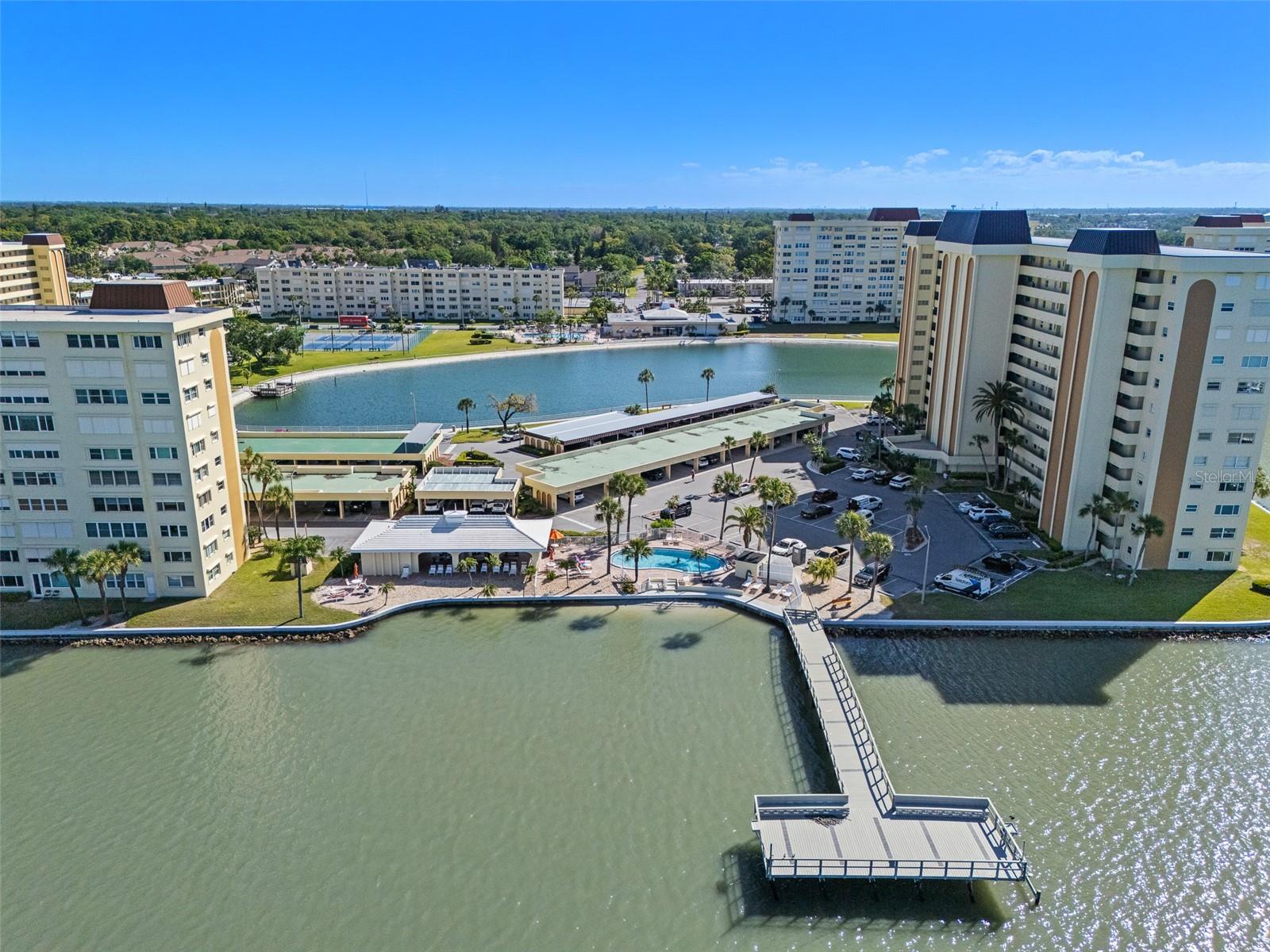 Image 35 of 61 For 4775 Cove Circle 103