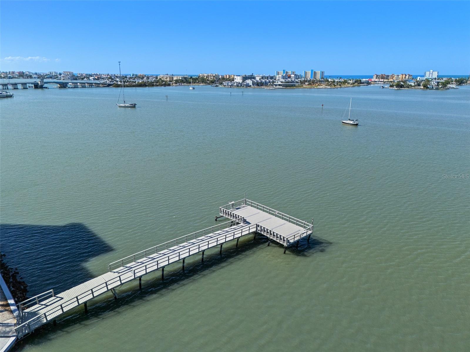 Image 37 of 61 For 4775 Cove Circle 103