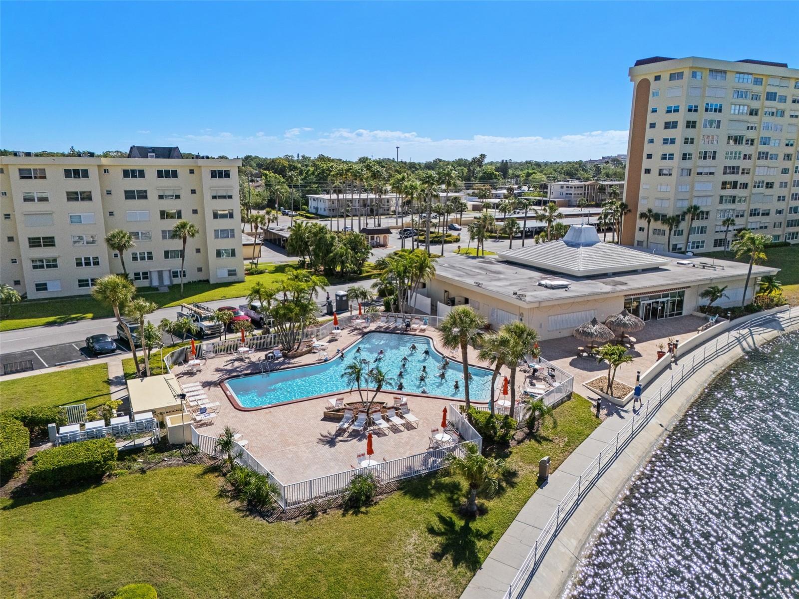 Image 43 of 61 For 4775 Cove Circle 103