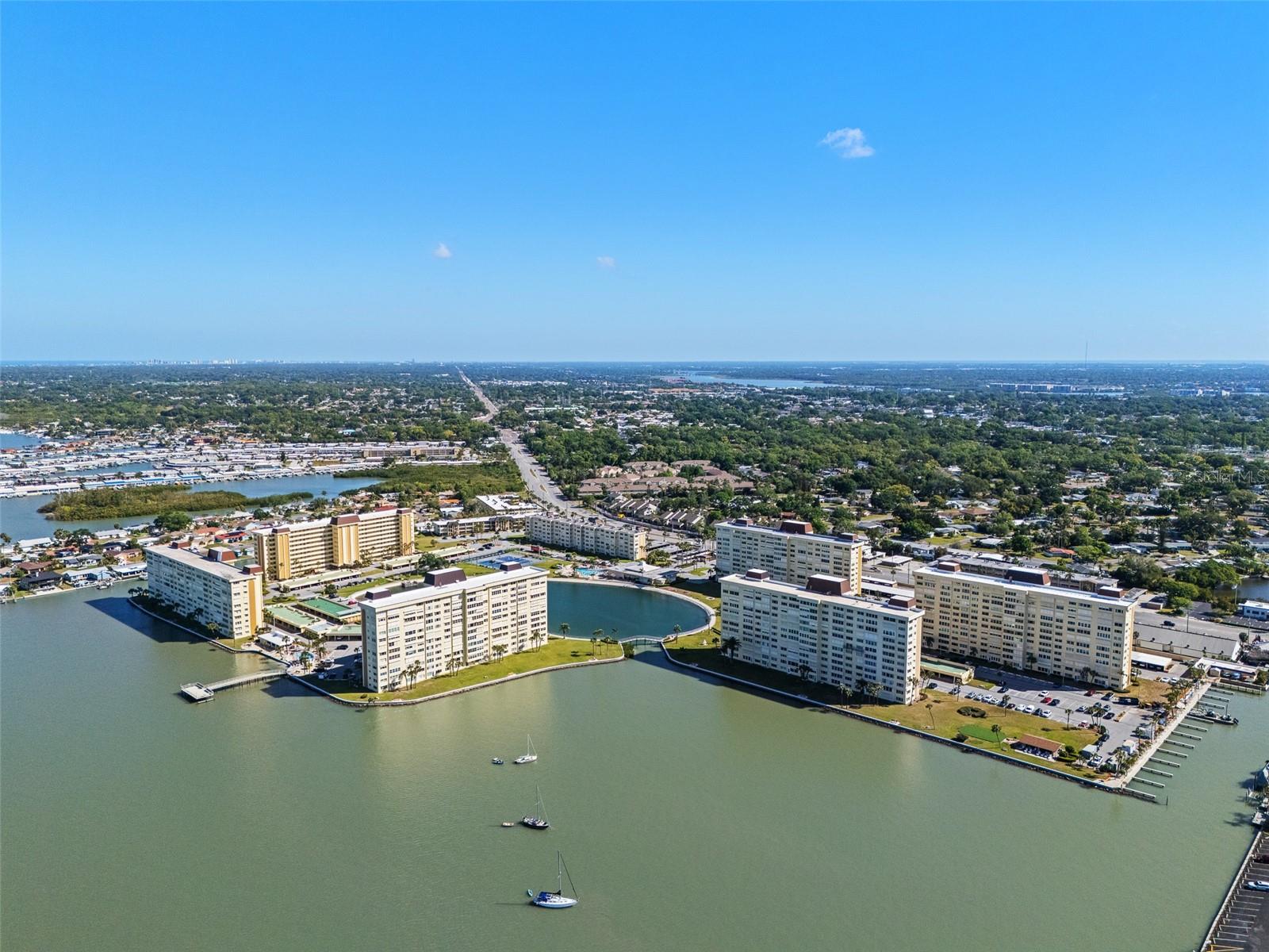 Image 45 of 61 For 4775 Cove Circle 103