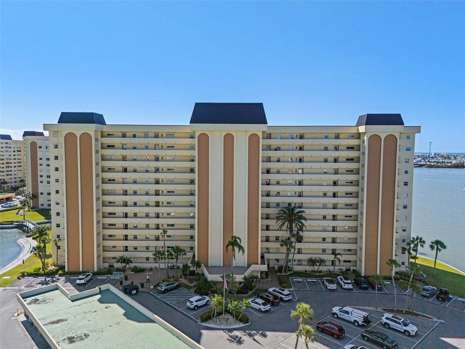 Image 47 of 61 For 4775 Cove Circle 103