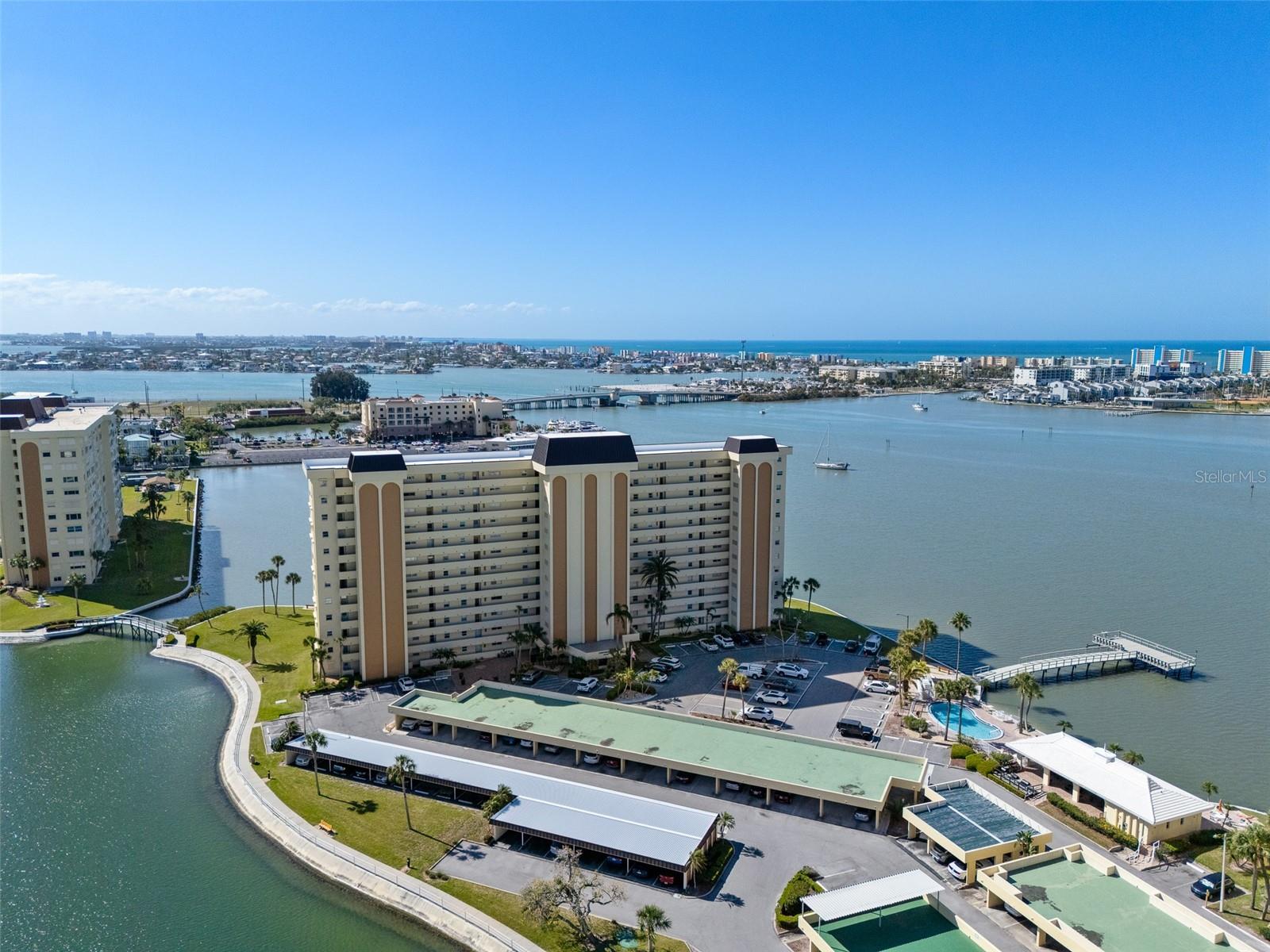 Image 50 of 61 For 4775 Cove Circle 103