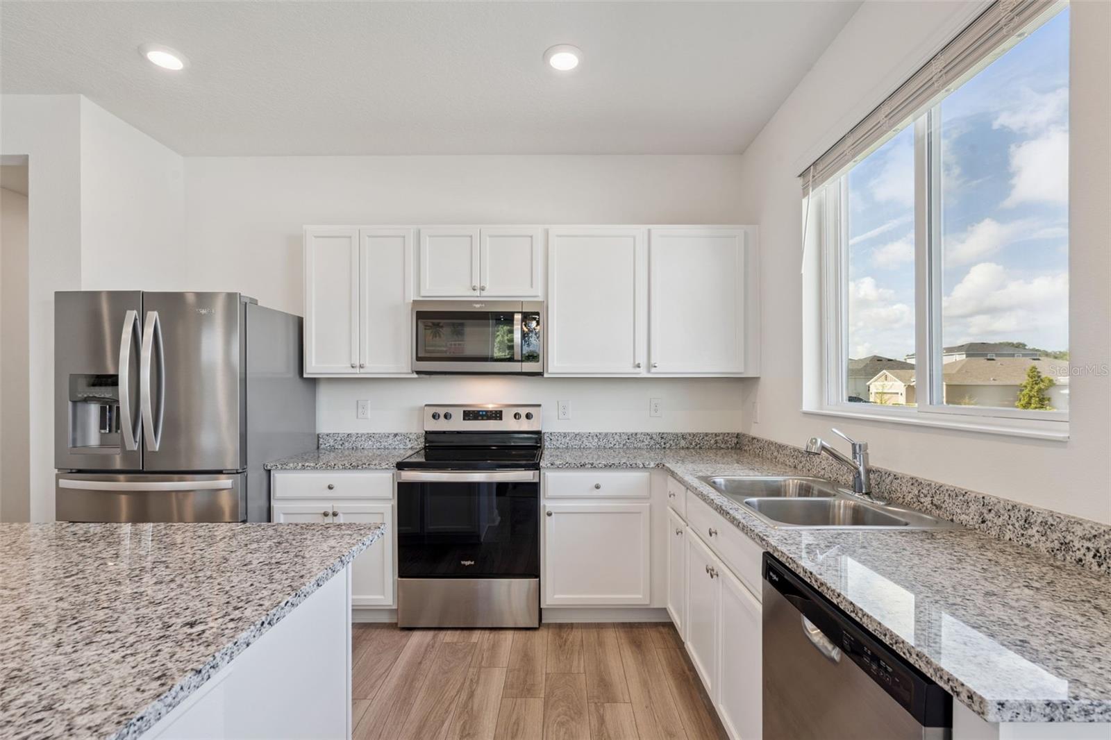 Image 18 of 64 For 1682 Littleleaf Boxwood Loop