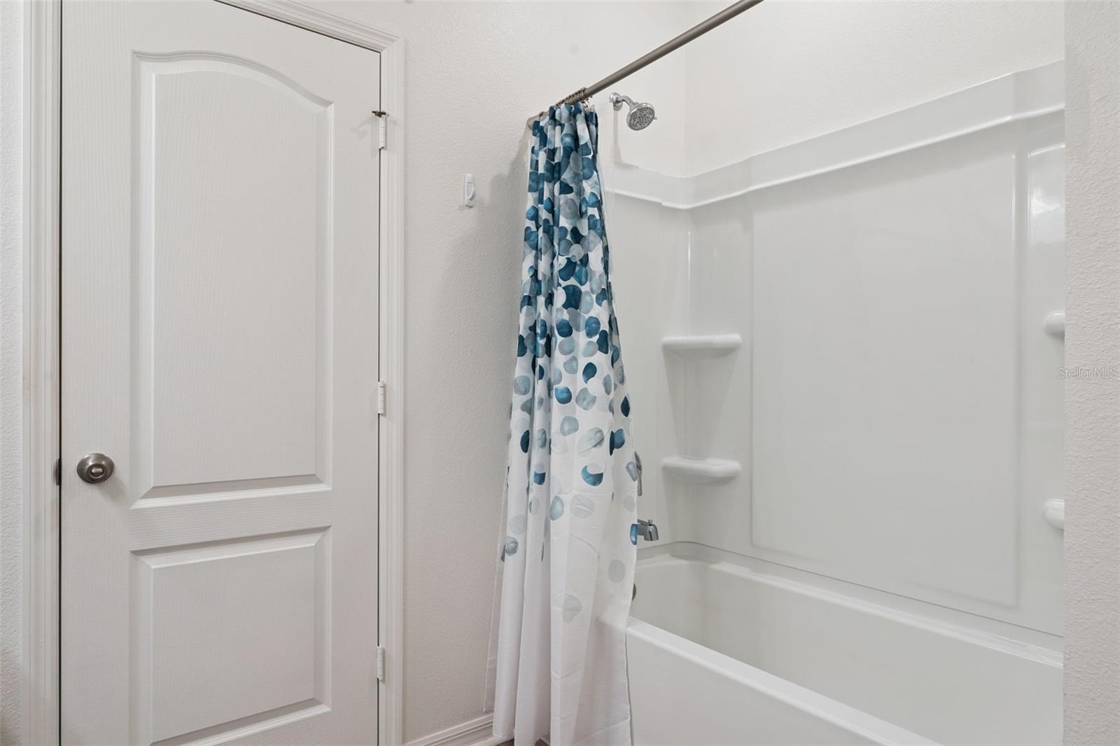 Image 27 of 64 For 1682 Littleleaf Boxwood Loop