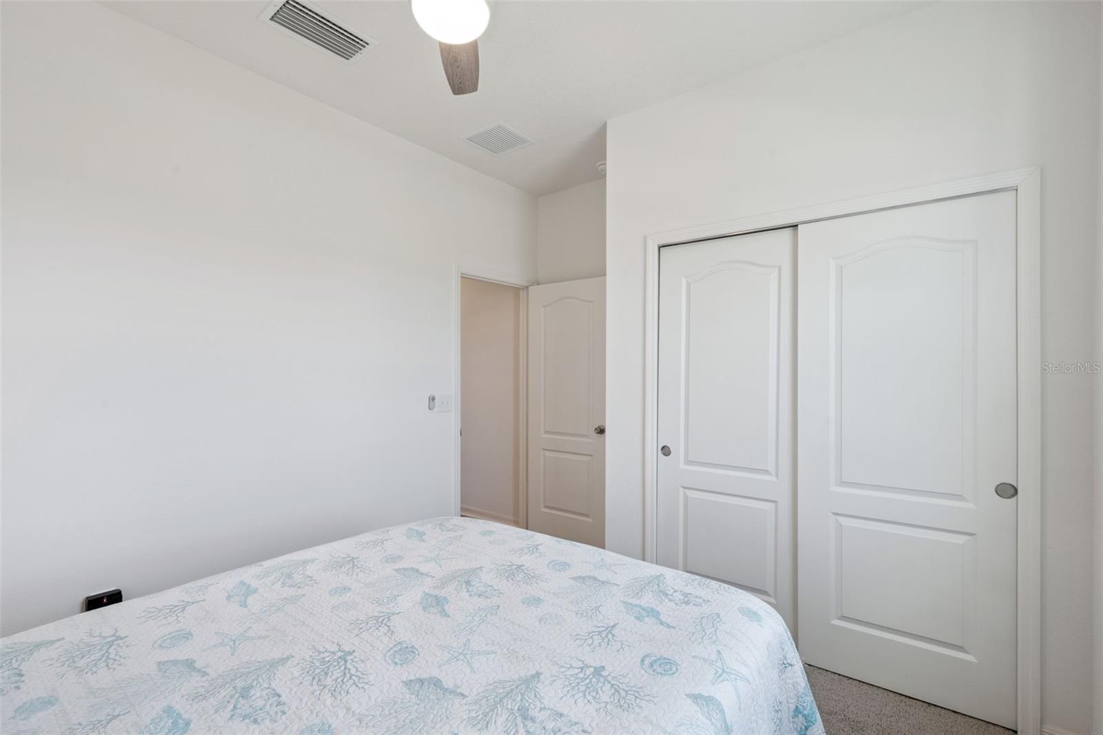 Image 33 of 64 For 1682 Littleleaf Boxwood Loop