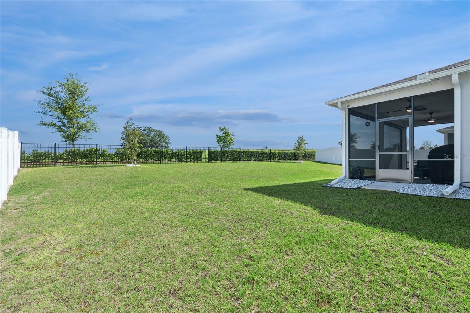 Image 47 of 64 For 1682 Littleleaf Boxwood Loop