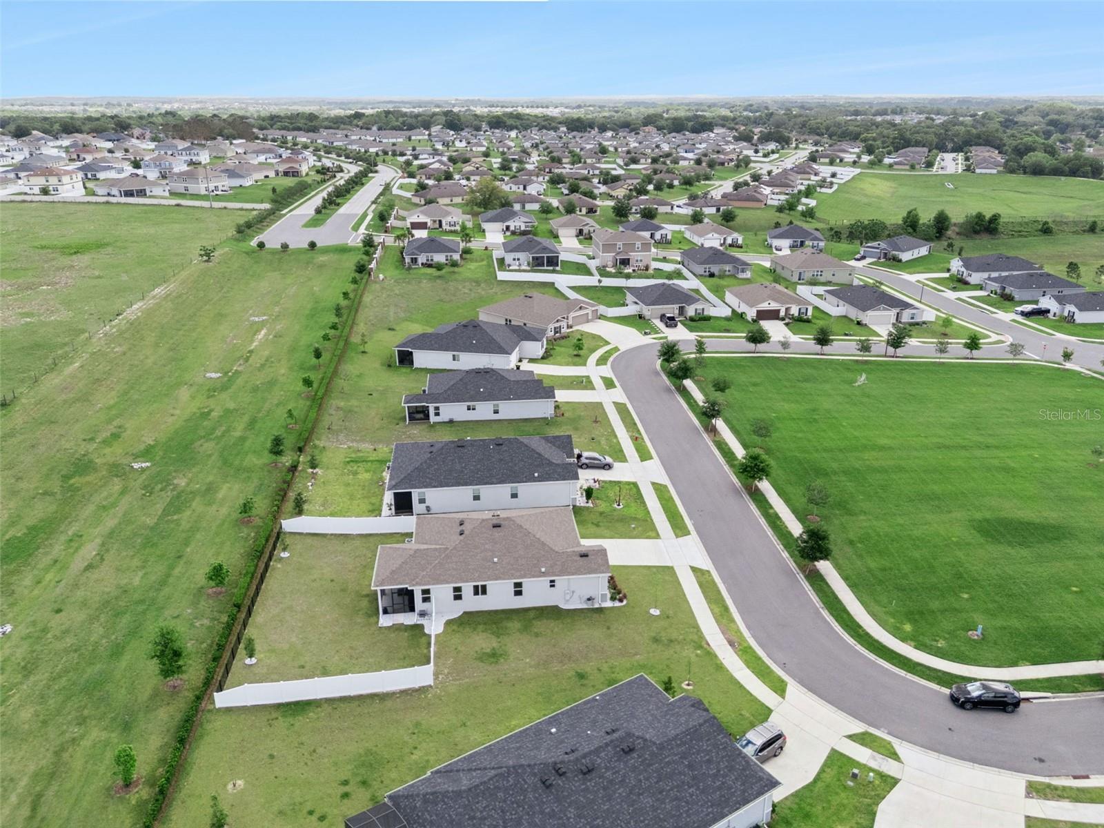 Image 58 of 64 For 1682 Littleleaf Boxwood Loop