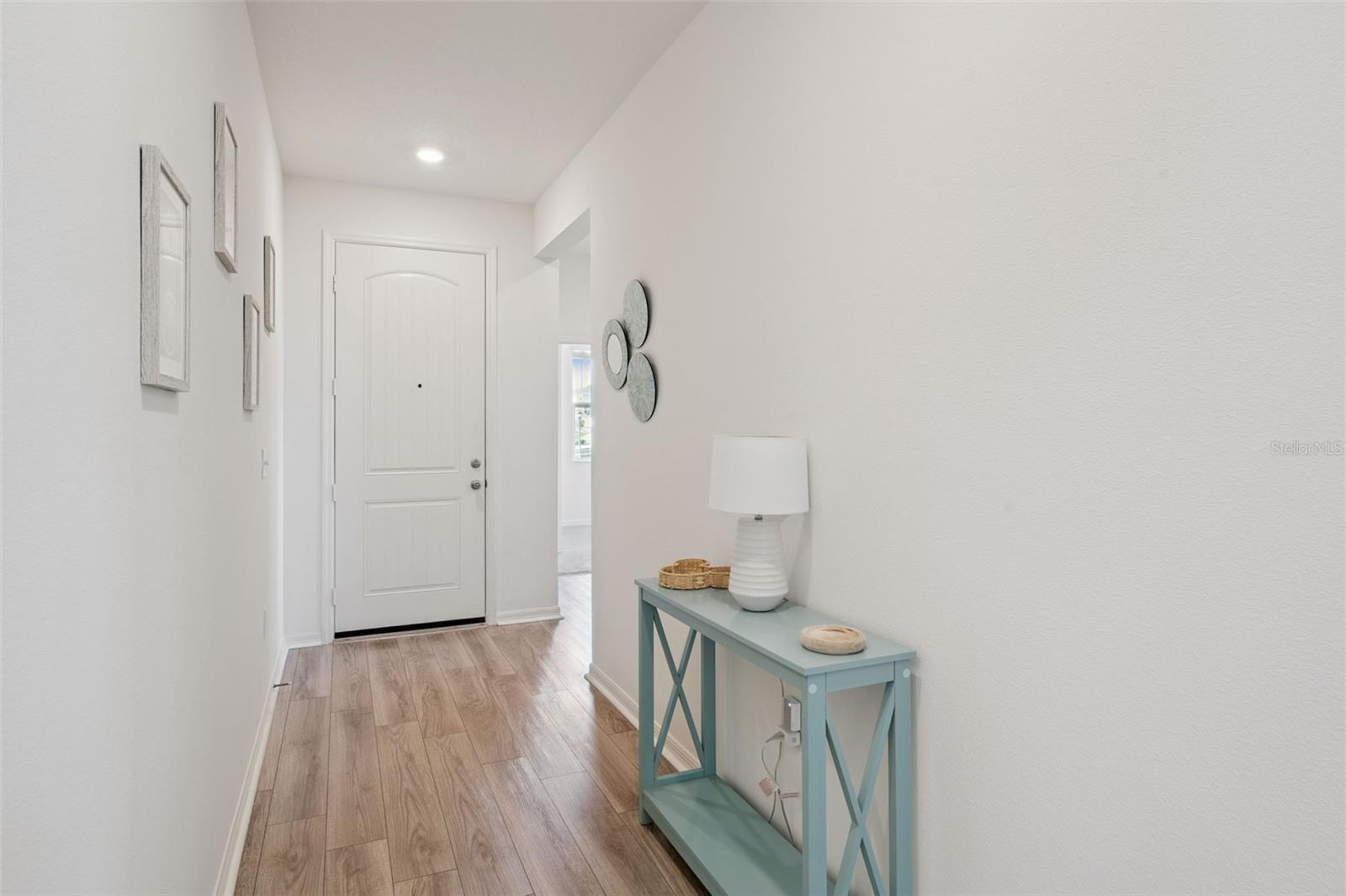 Image 7 of 64 For 1682 Littleleaf Boxwood Loop