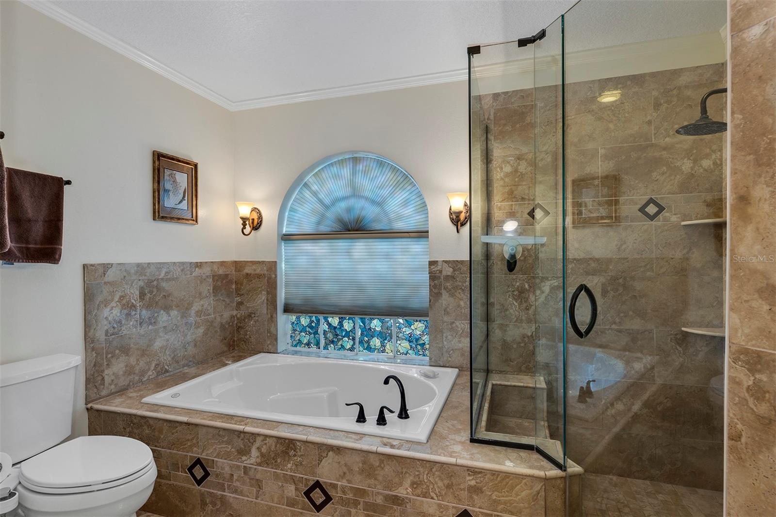 Image 13 of 34 For 406 Sterling Lake Dr