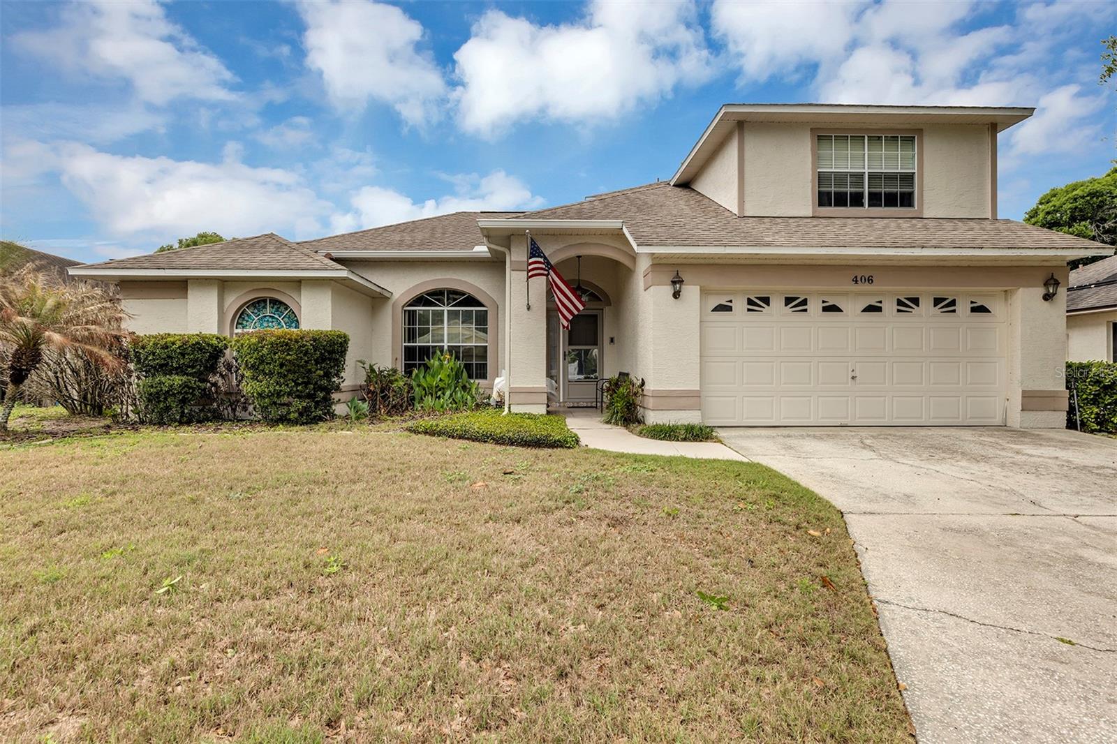 Image 2 of 34 For 406 Sterling Lake Dr