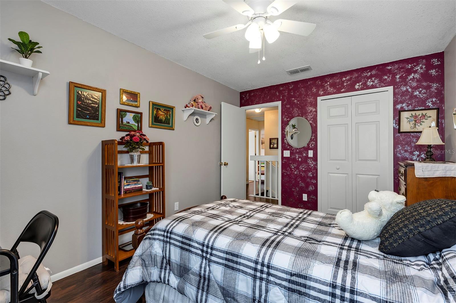 Image 29 of 34 For 406 Sterling Lake Dr