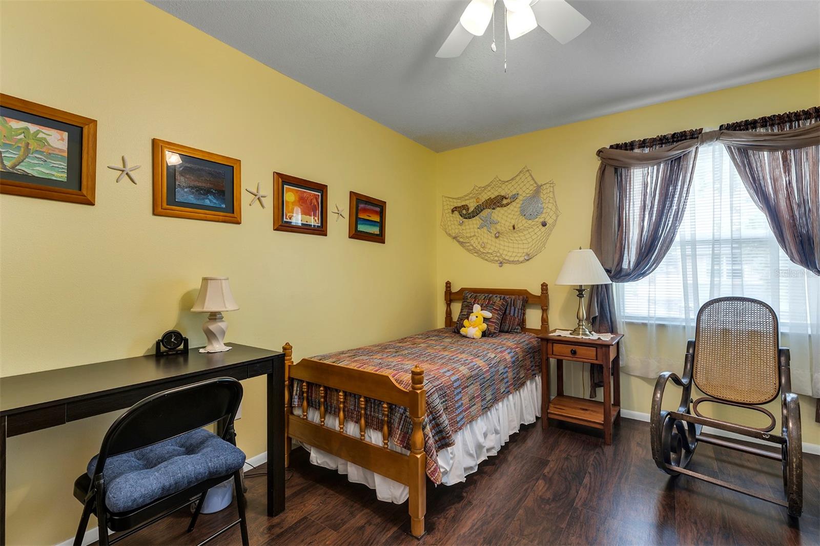 Image 31 of 34 For 406 Sterling Lake Dr