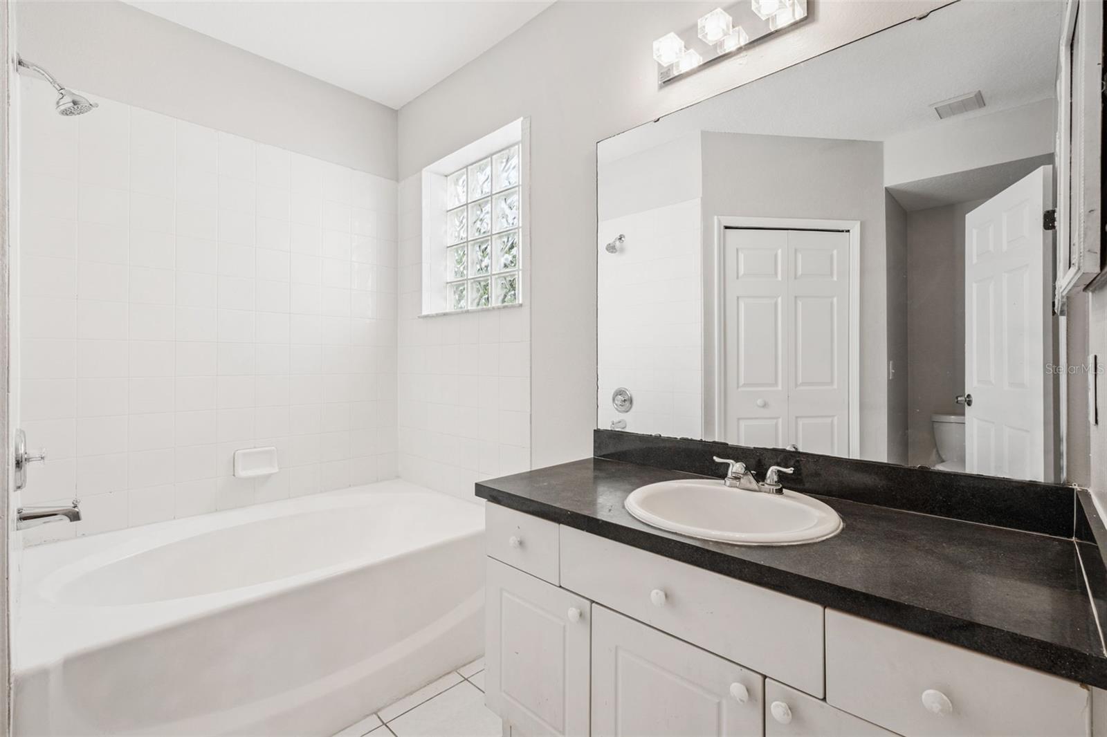 Image 16 of 18 For 2522 Woods Edge Circle