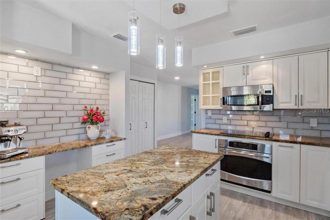 Image 21 of 42 For 307 161st Avenue