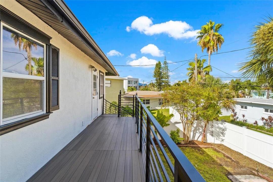 Image 5 of 42 For 307 161st Avenue