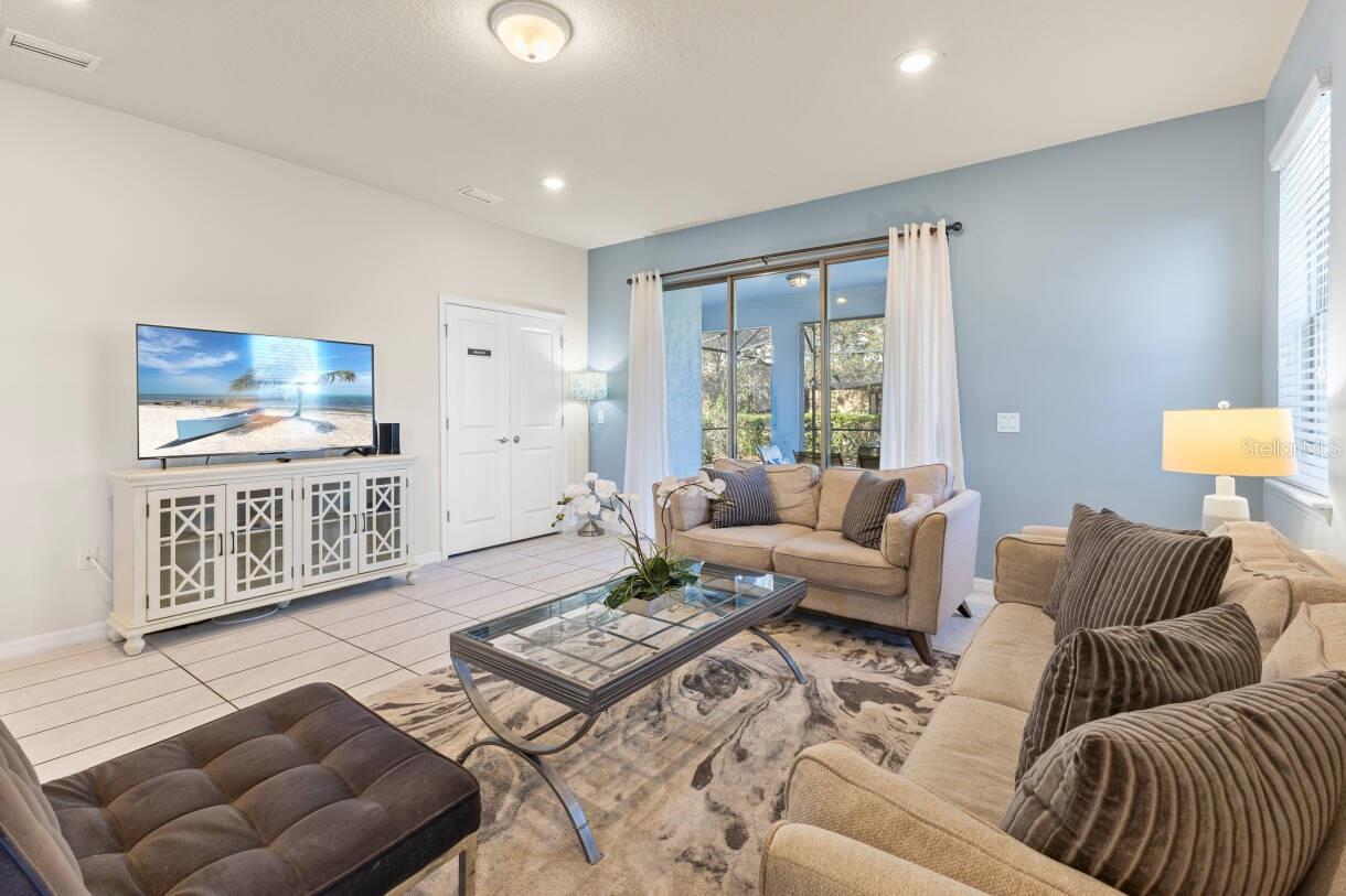 Image 25 of 84 For 5405 Misty Oak Circle