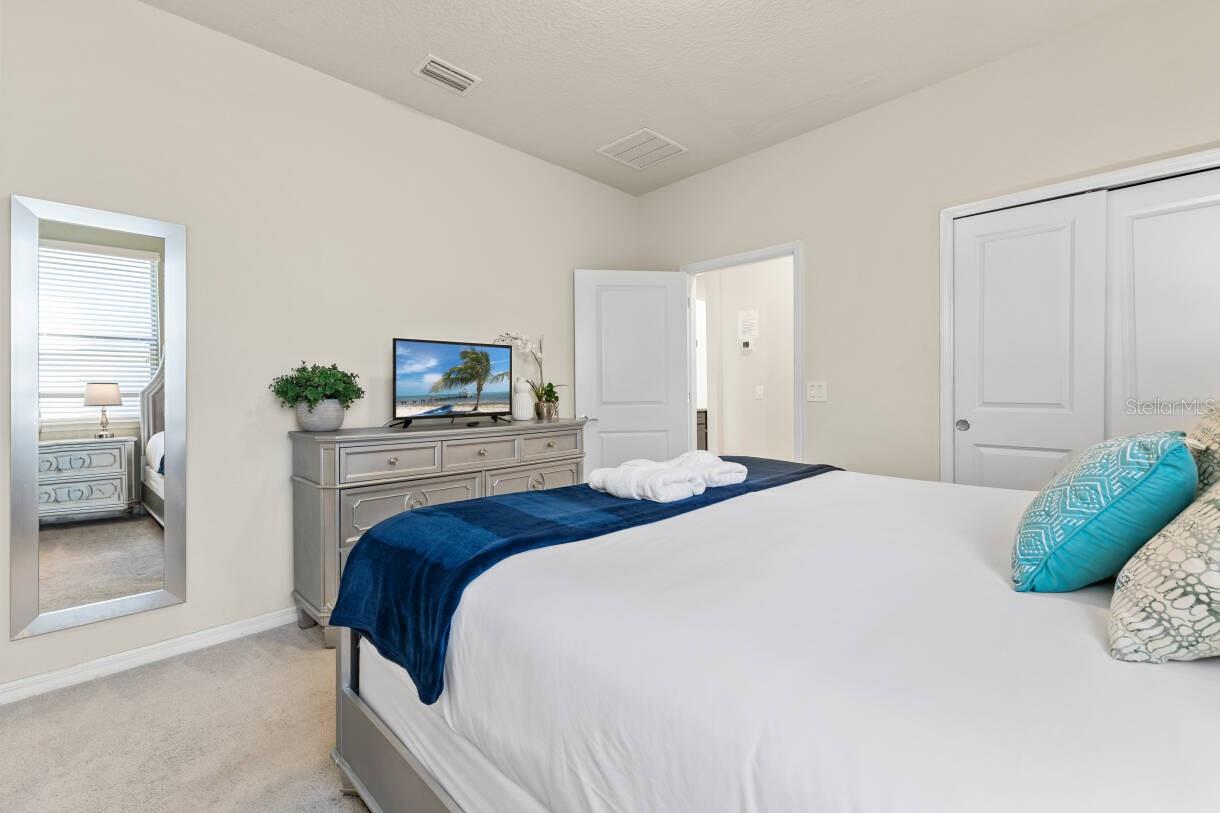 Image 28 of 84 For 5405 Misty Oak Circle