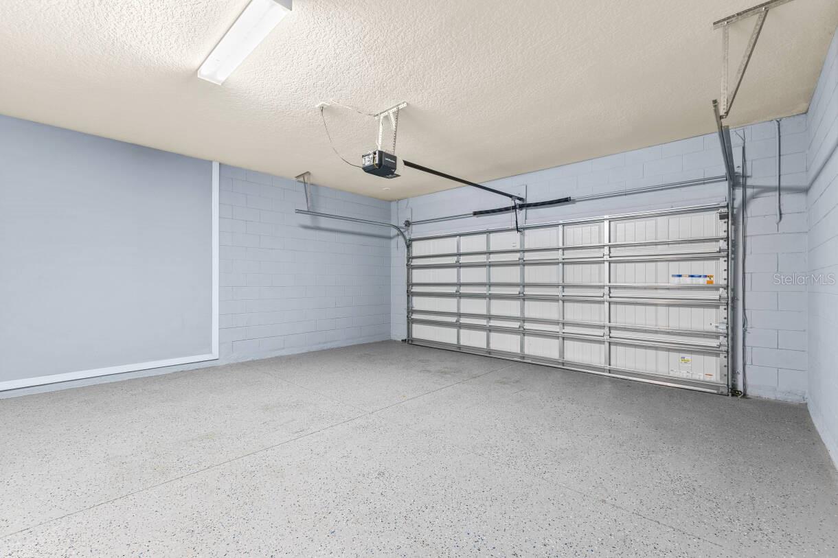 Image 39 of 84 For 5405 Misty Oak Circle