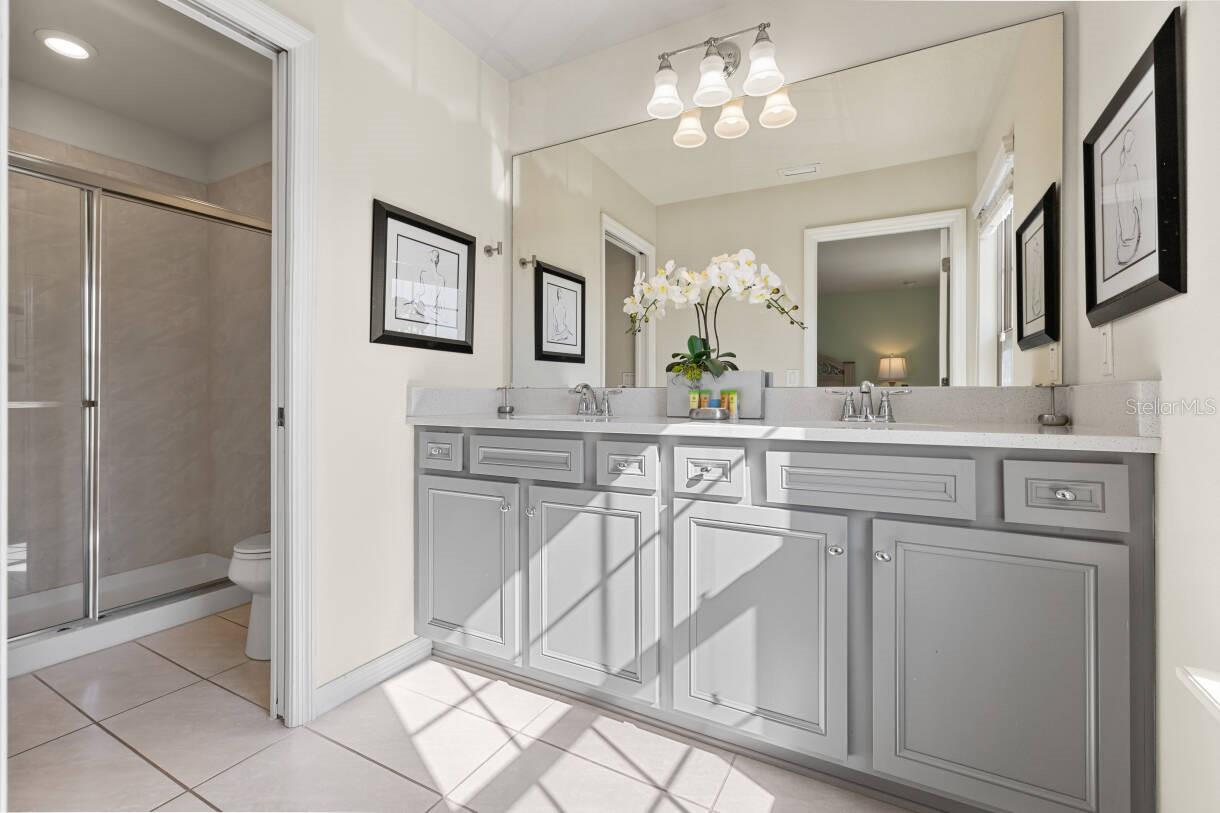 Image 50 of 84 For 5405 Misty Oak Circle