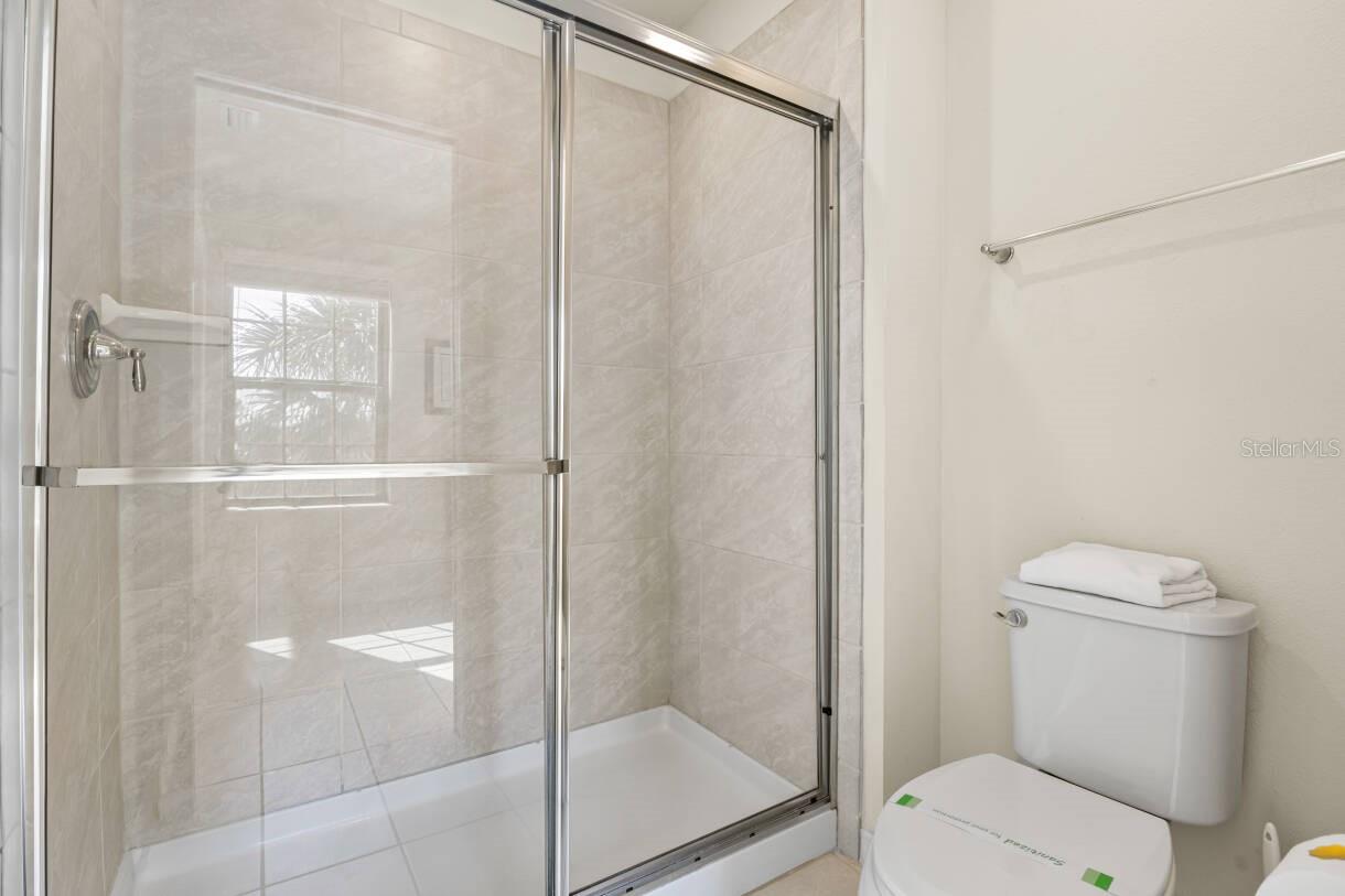 Image 51 of 84 For 5405 Misty Oak Circle