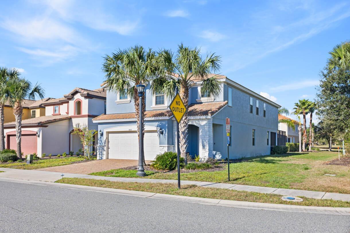 Image 8 of 84 For 5405 Misty Oak Circle