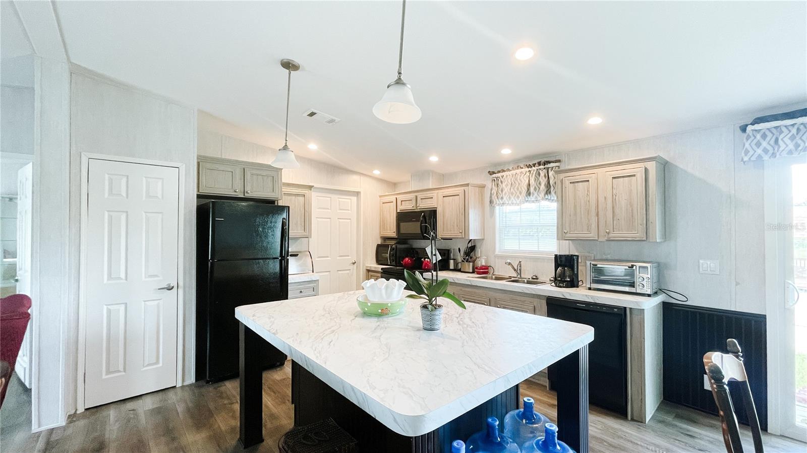 Image 15 of 18 For 16161 276th Street