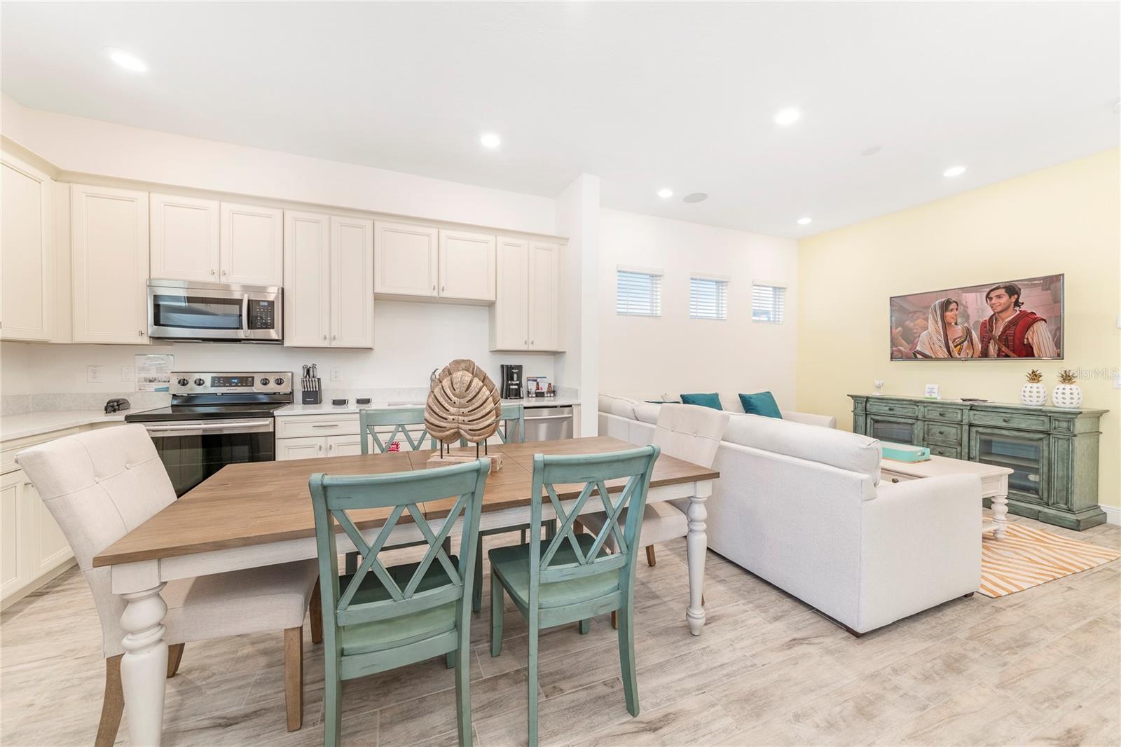 Image 5 of 74 For 8041 Lost Shaker Lane