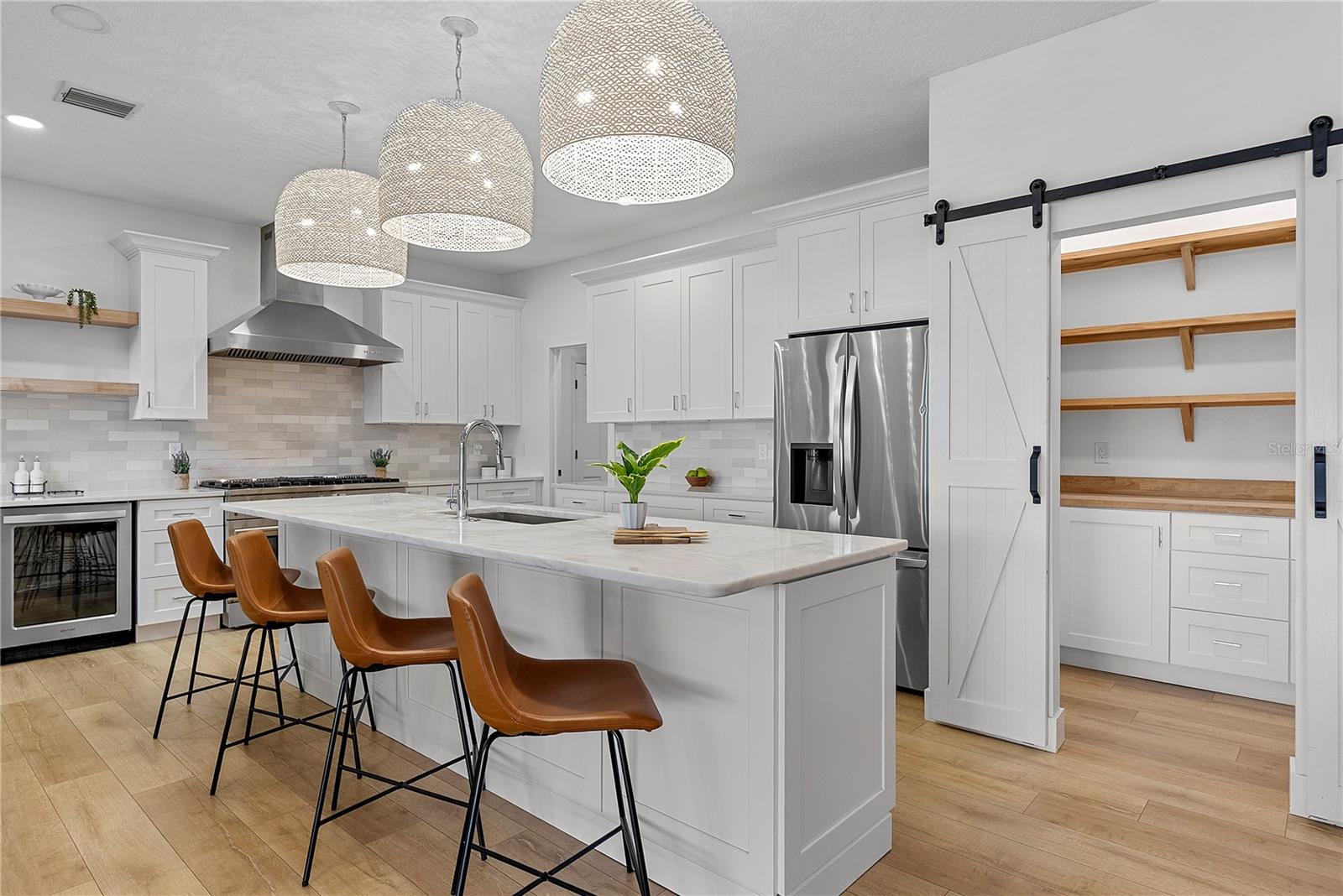 Image 17 of 57 For 281 Sunrise Point