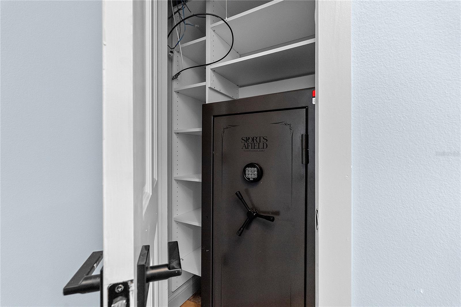 Image 26 of 57 For 281 Sunrise Point