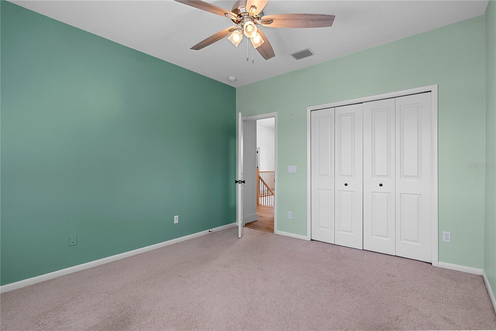 Image 36 of 57 For 281 Sunrise Point