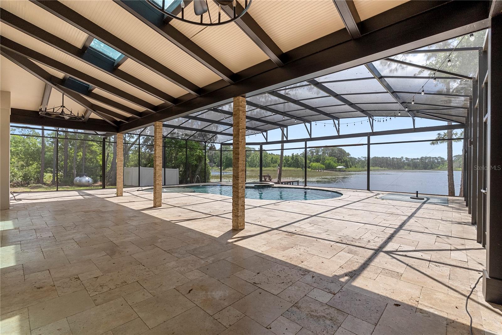 Image 48 of 57 For 281 Sunrise Point