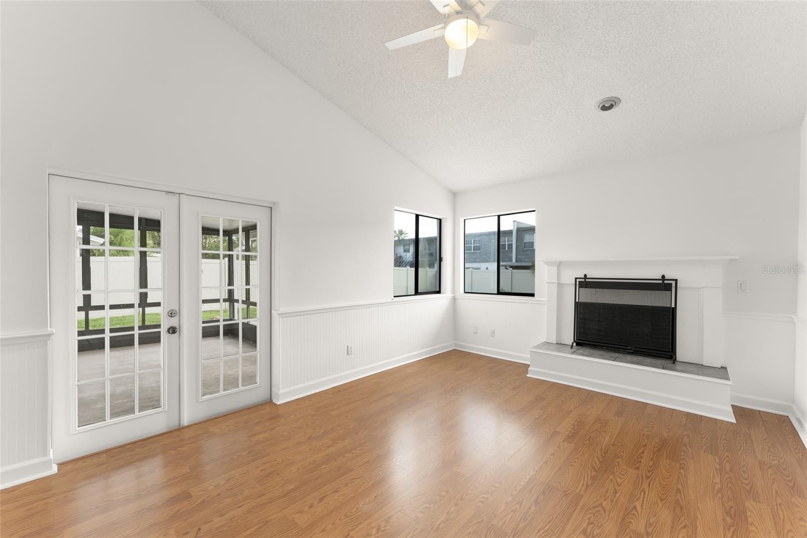 Image 15 of 38 For 1210 Fairway Dr