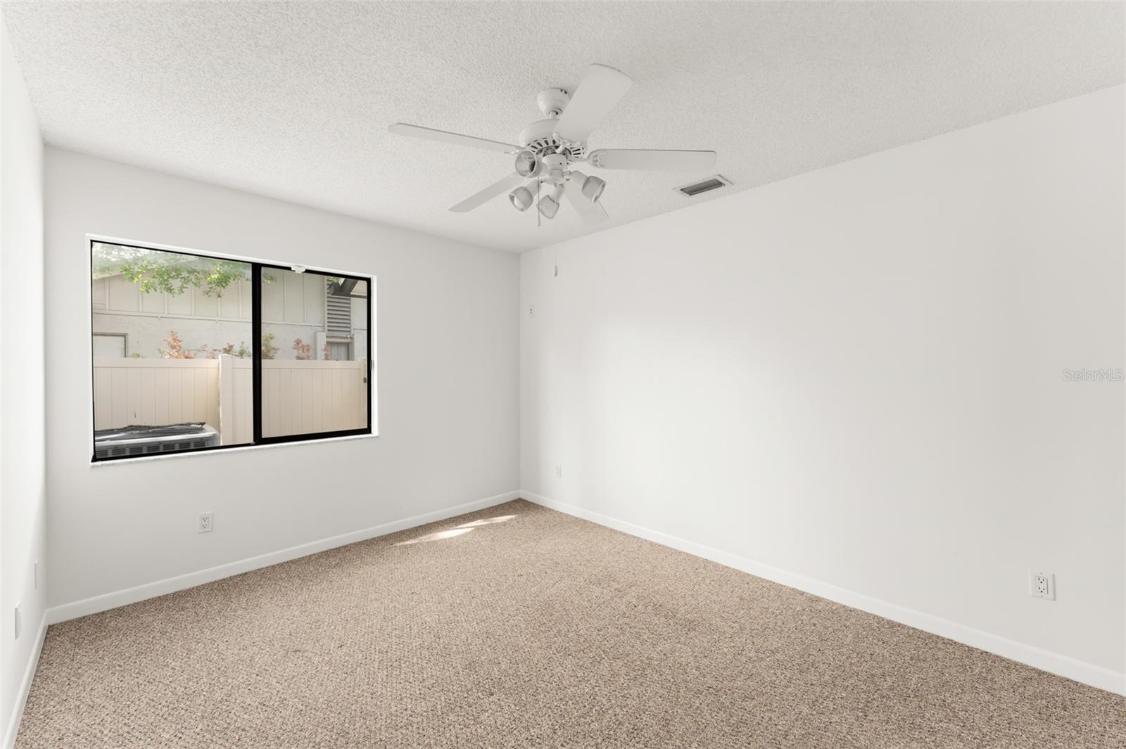 Image 25 of 38 For 1210 Fairway Dr