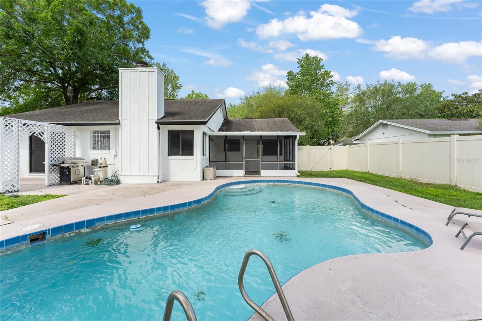 Image 32 of 38 For 1210 Fairway Dr