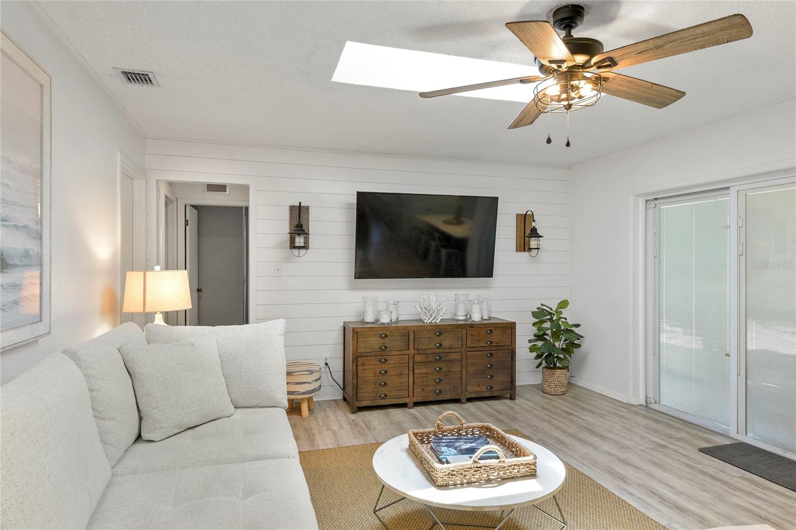 Image 22 of 35 For 7120 Brookside Trail