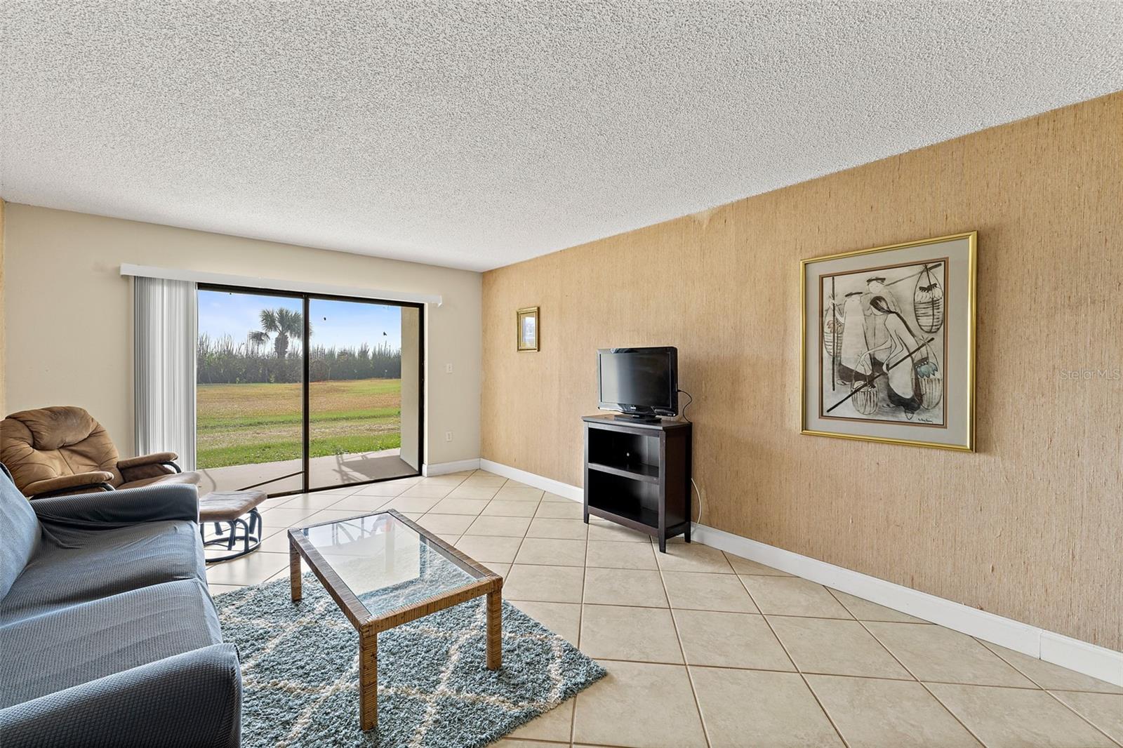 Image 4 of 30 For 3060 Atlantic Avenue 102