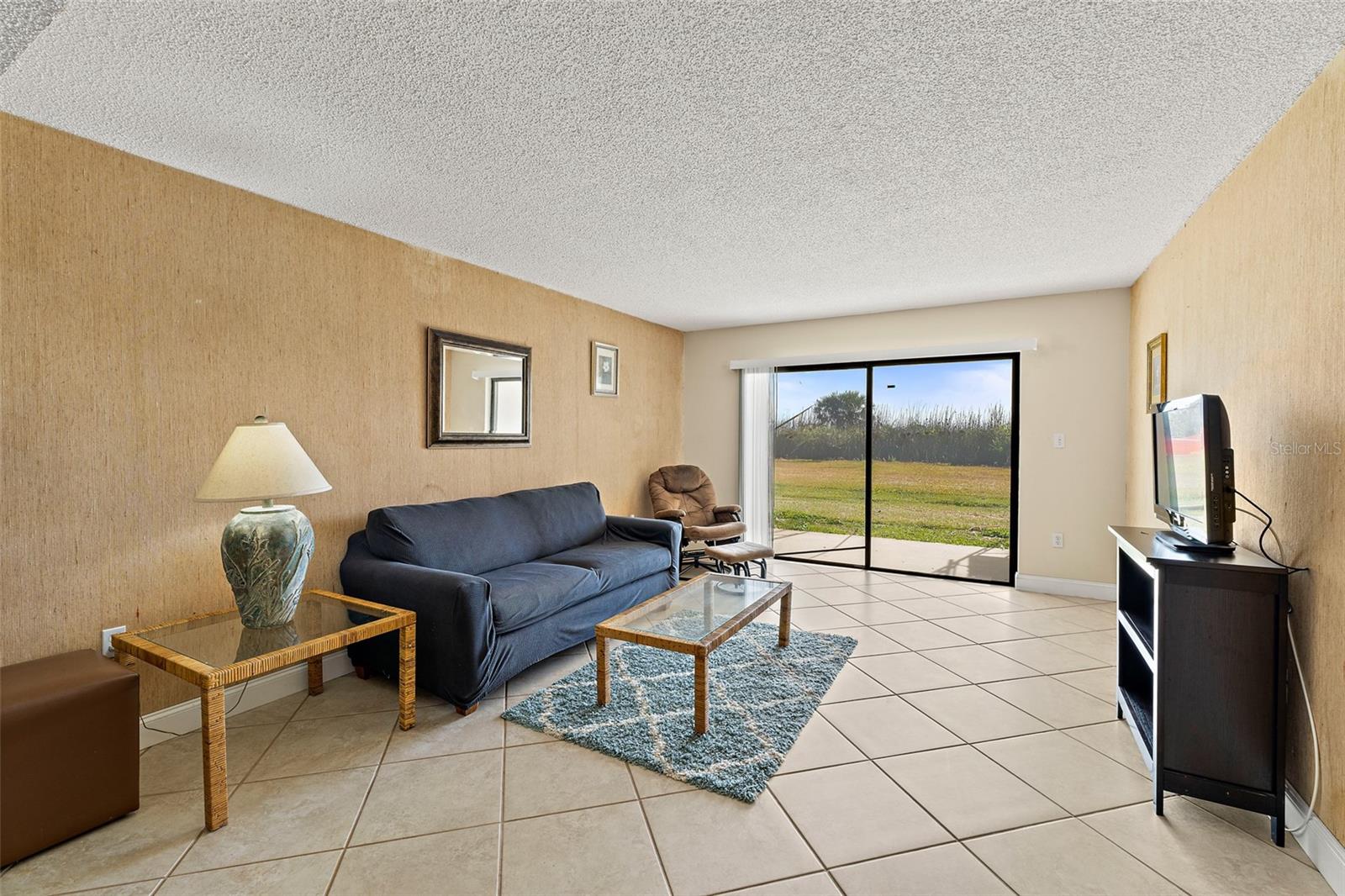 Image 5 of 30 For 3060 Atlantic Avenue 102