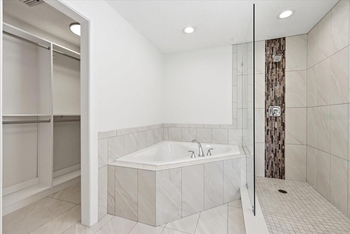 Image 16 of 30 For 1051 Stationside Drive