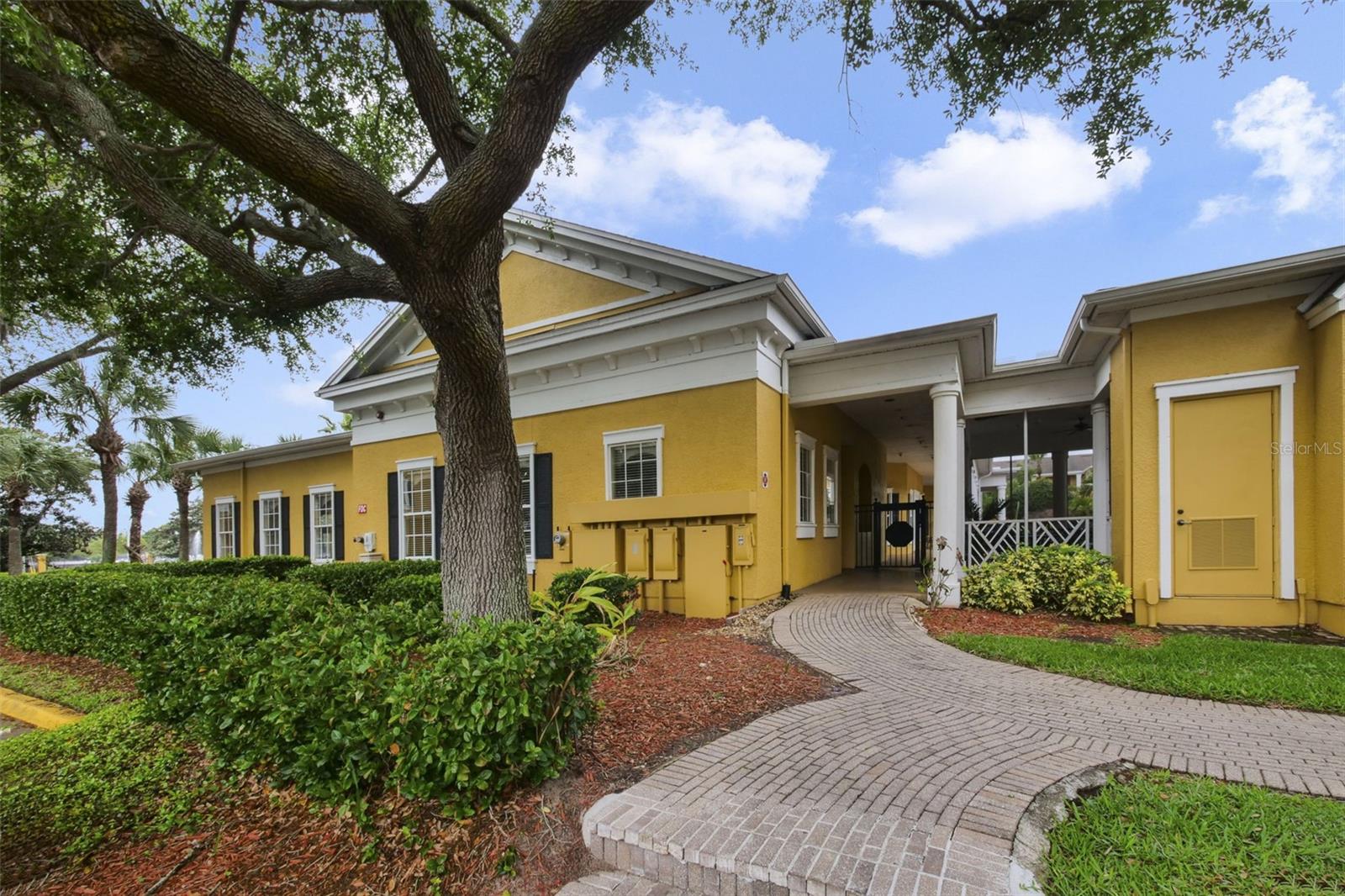 Image 16 of 28 For 3615 Conroy Road 614